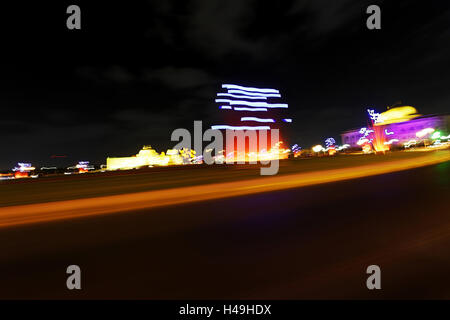 Dynamic, illuminazione colorata, proiezione, Sharjah Light Festival, Palazzo culturale, piazza Culturale, Emirato di Sharjah Emirati Arabi Uniti, Penisola Arabica, Medio Oriente, Asia Foto Stock