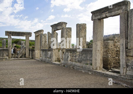 La Turchia, south coast, provincia di Antalya, Perge, Agora, rovina sito, archeologia, sito di scavo, la rovina, sito antique, greche e romane, la comunità cristiana, Paulus, luogo di interesse, turismo, persona, turistico, Foto Stock