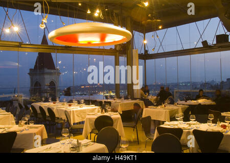 Turchia, Istanbul, ristorante "360 gradi" in Istiklal Caddesi, parte città Beyoglu, Foto Stock