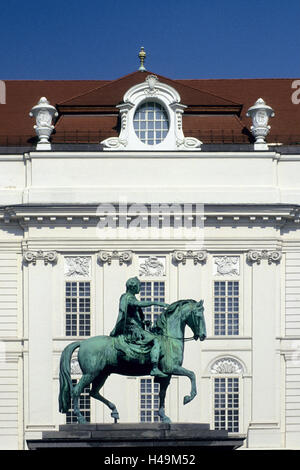 Austria, Vienna, spazio Josefs, monumento di spurgo l'imperatore Giuseppe II di fronte alla biblioteca nazionale, Foto Stock