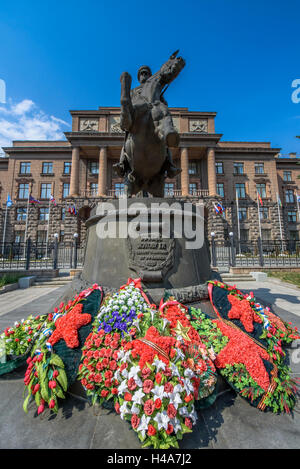 Il maresciallo Zhukov statua nel centrale quartiere militare sede, Ekaterinburg (Russia) Foto Stock