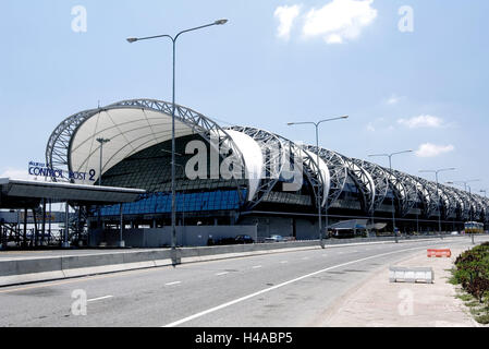 Thailandia, Bangkok Suvarnabhumi Airport, terminale, Asia del sud-est asiatico, città capitale, aeroporto, terminale di un aeroporto, edificio, architettura, edilizia, hall, aeroporto hall, turismo, viaggio in aereo, andare lontano, esterno, Foto Stock