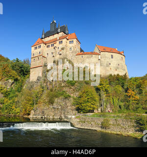 In Germania, in Sassonia, castello Kriebstein, esterno, turismo, luogo di interesse, stagione autunno, castello, tipicamente, idilliaca romanticamente, Kriebstein, medievally, struttura, architettura, torre, mura difensive, torre di castello, Torre militare, tradizionalmente, deserte Foto Stock