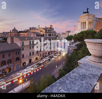 Via del Teatro Marcello, Santa Maria in Aracoeli, Monumento a Vittorio Emanuele II, Roma, Lazio, l'Italia, Foto Stock