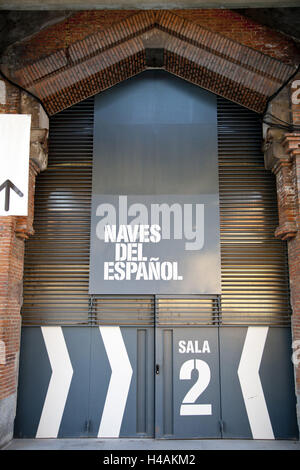 Matadero Centro di arte e cultura, Rio di Madrid, Madrid, Spagna Foto Stock