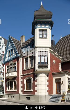 In Germania, in Renania settentrionale-Vestfalia, regione della città di Aquisgrana, Eschweiler, Englerthstrasse / la cottura lane, casa in stile art nouveau 1908 con la presa di sinistra il primo ramo imperiale banca, Foto Stock