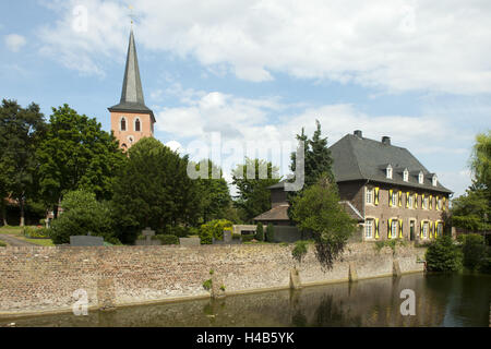 In Germania, in Renania settentrionale-Vestfalia, cerchio Düren, Niederzier, Rentei nel castello Foto Stock