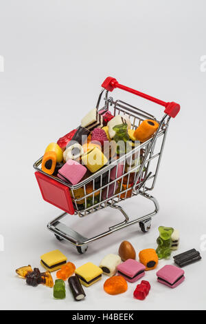 Carrello con Haribo Color-Rado miscela, Foto Stock