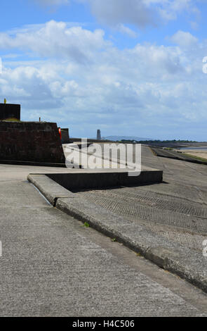 Regno Unito, Merseyside, Wirral, Wallasey terrapieno, Moreton Beach Foto Stock