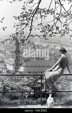 Ein Ausflug nach Heidelberg, Deutsches Reich 1930er Jahre. Una escursione a Heidelberg, Germania 1930 Foto Stock