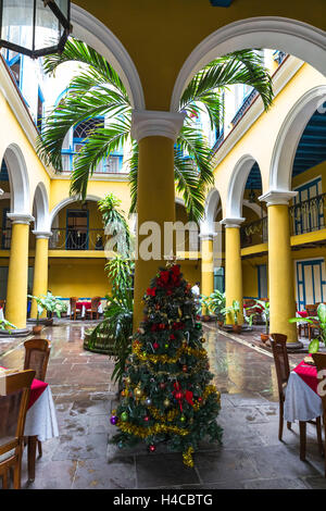 Cortile interno Casa del Marqués de Aguas Claras, ristorante, Palace dall'età coloniale, Plaza de la Catedral, storica Città Vecchia Havana, Centro Habana Vieja, Cuba, delle Antille Maggiori, Caraibi, America Centrale, America, Foto Stock