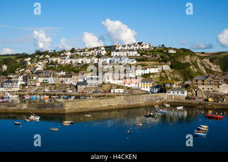 Mevagissey, Cornovaglia, piccolo villaggio di pescatori, Inghilterra, Regno Unito Foto Stock