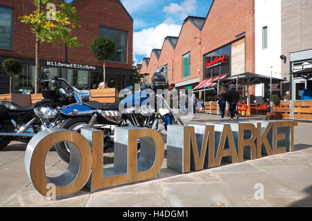 Hereford Herefordshire UK - nuova area commerciale nell'area Old Market del centro città sviluppata da British Land - ex mercato del bestiame cittadino Foto Stock