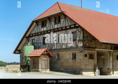 Germania, Baden-Württemberg, home Laup, agriturismo con parziale del tetto dell'anca con la serratura home Grosslaup, Foto Stock