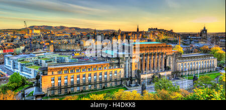 St Andrew's House, un edificio del governo scozzese di Edimburgo Foto Stock
