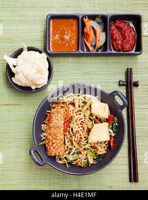 Mi goreng,mee goreng cucina indonesiana Foto Stock