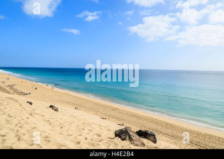 Dune di sabbia sulla spiaggia di Morro Jable town, Fuerteventura, Isole Canarie, Spagna Foto Stock