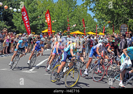 Lance Armstrong (centro) concorrenti in stadio 2 del 2009 Tour Down Under in Australia di Hahndorf Foto Stock