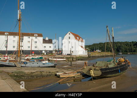 Mulino a marea e Quay, Woodbridge, Suffolk, Inghilterra Foto Stock