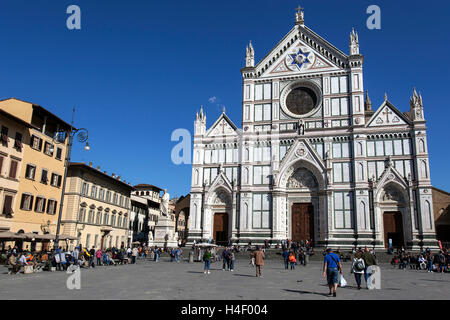 Basilica di Santa Croce e Piazza Santa Croce a Firenze Toscana Italia Foto Stock