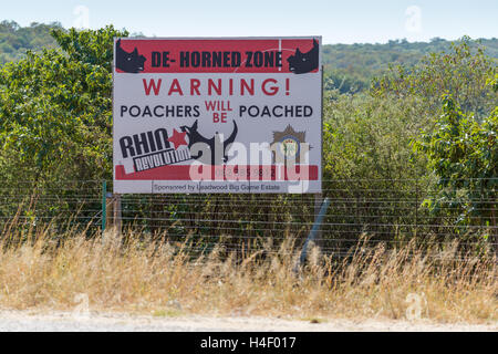 Segnale di avvertimento per i cacciatori di frodo, Manyeleti Game Reserve, Sud Africa Foto Stock