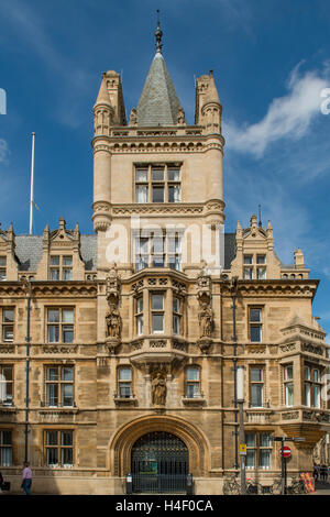 Ingresso al Gonville e Caius College, Cambridge, Cambridgeshire, Inghilterra Foto Stock