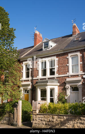 Late Victorian casa a schiera Brandling Village, Tankerville terrazza, Jesmond, Newcastle upon Tyne, England, Regno Unito Foto Stock