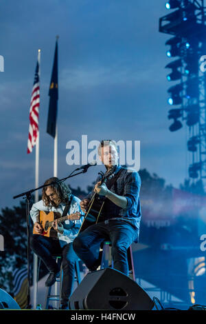 Phillip Phillips esegue alla cerimonia di chiusura per il Invictus giochi su 12 maggio 2016 presso la ESPN Wide World of Sports Complex di Orlando, in Florida. Foto Stock