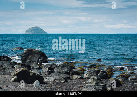 Ailsa Craig, un'isola al largo della costa occidentale di South Ayrshire, in Scozia UK. Foto Stock