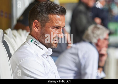 San Gallo, Svizzera. Il 16 ottobre 2016. Joe Zinnbauer durante il Raiffeisen Super League FC SAN GALLO vs FC Vaduz. Credito: Rolf Simeone/bildgebend.ch/Alamy Live News Foto Stock