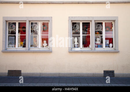 Finestra con Beethoven souvenir, Beethoven shop, Bonn, Renania, Renania settentrionale-Vestfalia Foto Stock