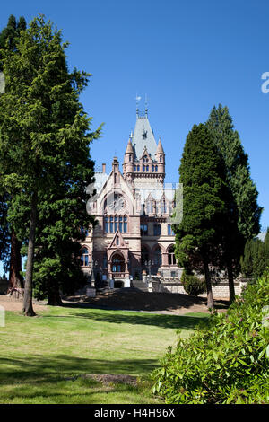 Il castello di Drachenburg su Mt. Drachenfels, Koenigswinter, Renania, Renania settentrionale-Vestfalia Foto Stock