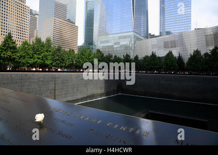 Il 9/11 Memorial piscina, Lower Manhattan, New York, Stati Uniti d'America