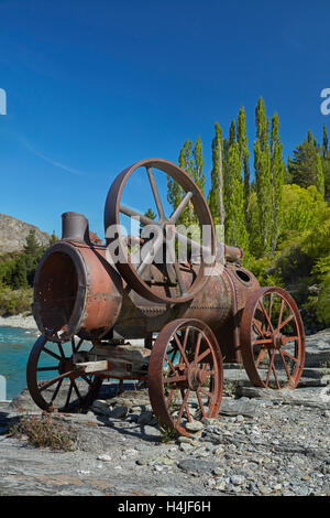 Reliquia storica da gold rush, fiume Shotover, Queenstown, Otago, Isola del Sud, Nuova Zelanda Foto Stock