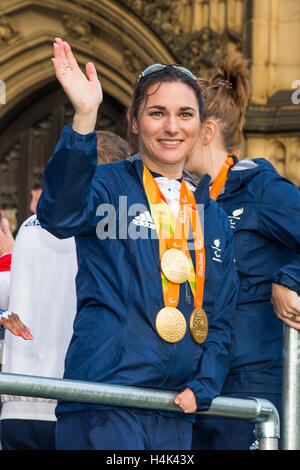 Manchester, Regno Unito. Xvii oct, 2016. Il Team di Manchester GB ritorno degli eroi. Dame Sarah piani. Credito: Azione Sport Plus/Alamy Live News Foto Stock