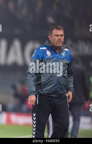 Graz, Austria. 15 ottobre, 2016. Christian Benbennek (Ried) Calcio/Calcetto : austriaco "Bundesliga' match tra SK Sturm Graz 1-0 SV Ried in Merkur Arena di Graz, in Austria . © Maurizio Borsari/AFLO/Alamy Live News Foto Stock