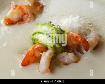 6 Ottobre 2016 - crema di verdure Zuppa di gamberetti e crostini (credito Immagine: © Igor Goiovniov via ZUMA filo) Foto Stock