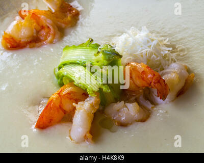 6 Ottobre 2016 - crema di verdure Zuppa di gamberetti e crostini (credito Immagine: © Igor Goiovniov via ZUMA filo) Foto Stock