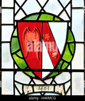 Stanhoe, Norfolk, stemma di John Seymour di Wolf Hall, 1463, vetrata, araldica, scudo araldico dispositivo Foto Stock