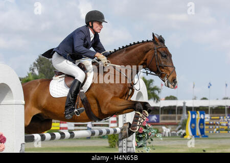 Joe Fargis (USA) riding Edgar 12, Winter Festival equestre, Wellington Florida, Marzo 2007 Foto Stock