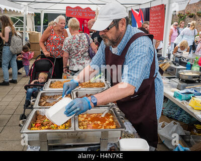 Cibo che viene servito al 2016 Wigan escavatrice Festival Foto Stock