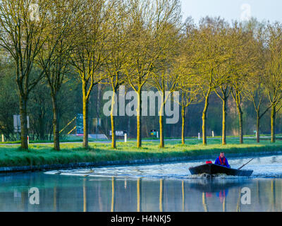 Power Boat sul canal, Paesi Bassi Foto Stock