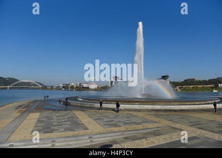 Stati Uniti Pittsburgh PA Pennsylvania Point State Park fontana dove i tre fiumi soddisfare Foto Stock