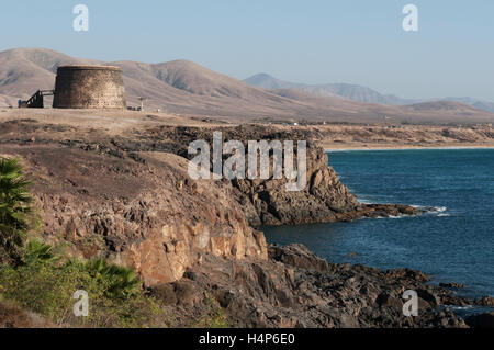 Fuerteventura Isole Canarie, Nord Africa, Spagna: vista di El Toston Castello, Castillo de El Cotillo, nel villaggio di pescatori di El Cotillo Foto Stock