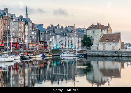 Porto di Honfleur in Francia Foto Stock