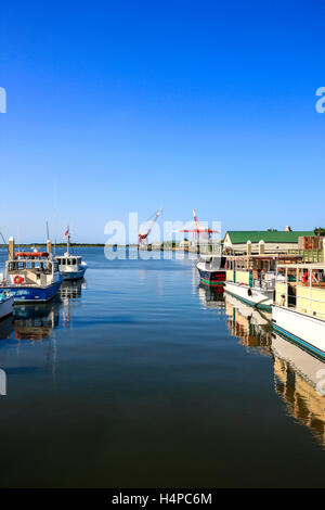 Fernandina Beach City Marina sulla basilica di Santa Maria del fiume in Florida Foto Stock