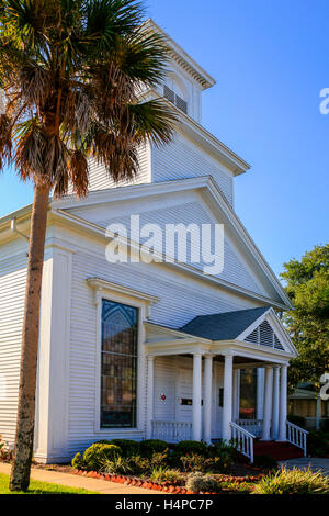 La prima chiesa presbiteriana su N 6th Street nel quartiere storico di Fernandina Beach City in Florida Foto Stock