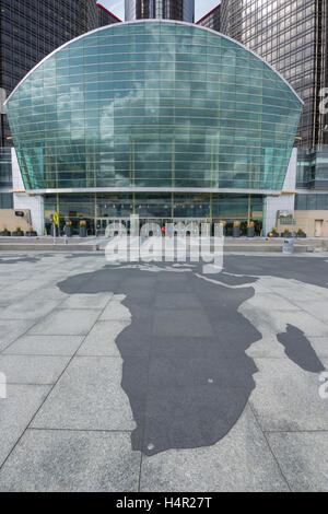 Punta di Africa mappa contorno (©grattacieli Skidmore Owings & Merril 2004) GM RIVERWALK DOWNTOWN DETROIT MICHIGAN STATI UNITI Foto Stock