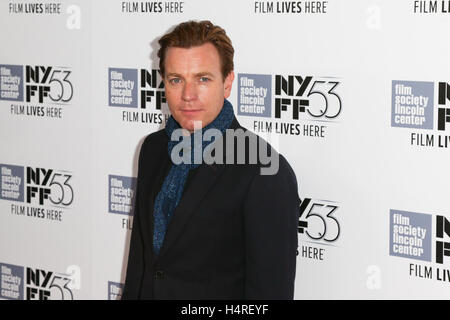 NEW YORK-Ott 10: Attore Ewan McGregor assiste 53a New York Film Festival - chiusura notte di gala per la presentazione e la premiere di 'Miles Ahead' a Alice Tully Hall il 10 ottobre 2015 nella città di New York. Foto Stock