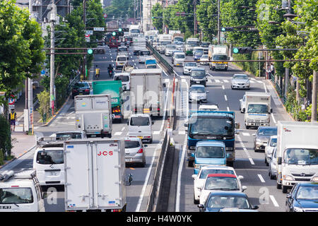 Il traffico pesante al cerchio 7 linea,Setagaya-Ku,Tokyo Giappone Foto Stock